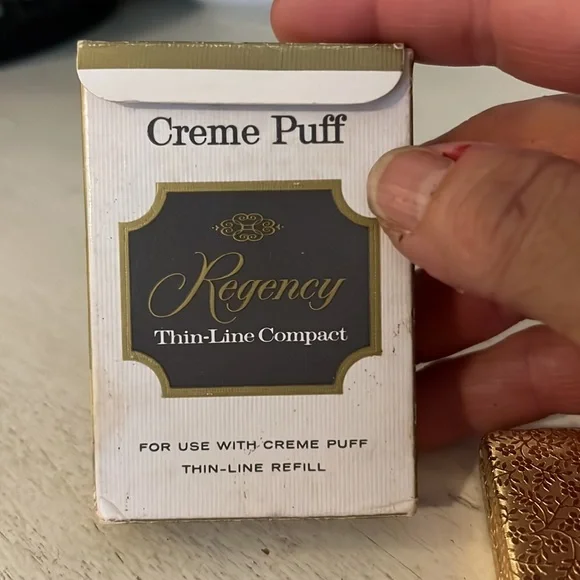 NWT Vintage Max Factor crème puff compact in box